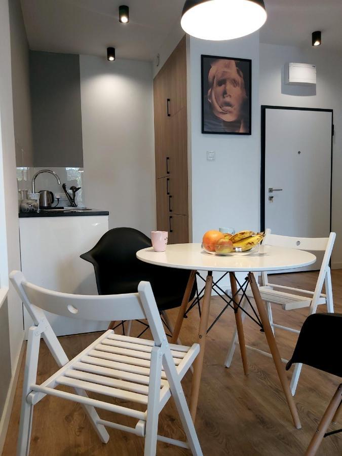 Chill Apartments Expo Slawinska Varsavia Esterno foto