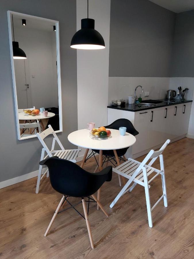 Chill Apartments Expo Slawinska Varsavia Esterno foto